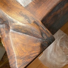 中古 重厚なテーブル 天然木 ガラス ご自身で運べる方のみの画像