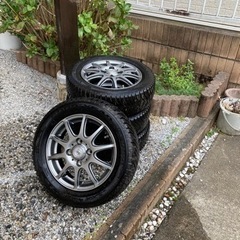 スタッドレス。バリ山！グッドイヤー！アルミ付き13インチ軽用