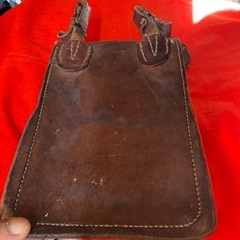 レトロ　アンティーク　大日本帝国陸軍　ウエストバックみたいな革カバンの画像