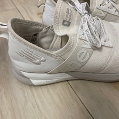 NB スニーカーの画像