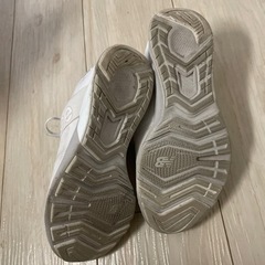 NB スニーカーの画像