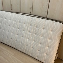 ニトリのマットレス  クイーン、セミシングル