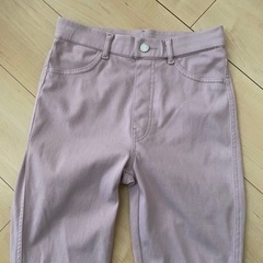 UNIQLOスキニーパンツ★ピンク★M★値下げの画像