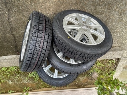 スタッドレスタイヤ新品　アルミホイルセット　155/65R14