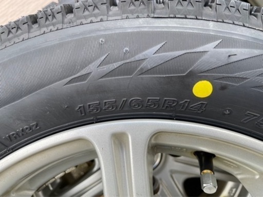 スタッドレスタイヤ新品　アルミホイルセット　155/65R14