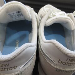 NEW BALANCE 　ニューバランス　レディース　スニーカー　23.5センチ　USED品　白石区南郷通8丁目の画像