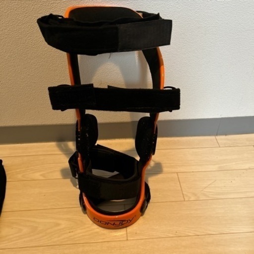 DONJOY 膝装具　サポーター