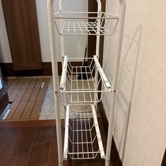 コンパクト収納ラック　白色の画像
