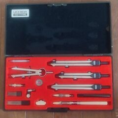 ウチダ製図器セットの画像