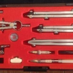 ウチダ製図器セットの画像