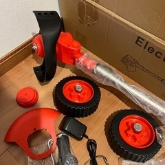 【未使用】草刈り機 バッテリー2個 芝刈り機の画像