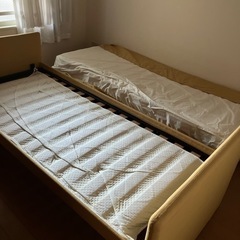 ベッド2台を別な部屋に移動のお願い