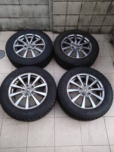 中古スタッドレスタイヤ、ホイール4本セット 215/60R16