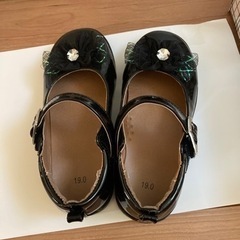 お値下げしました！　美品　女の子　フォーマル 5点セット ワンピース ＆ ジャケット ＆コサージュ & 靴 ＆ 靴下のセットです。入学式　卒園式　記念日　の画像