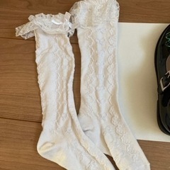 お値下げしました！　美品　女の子　フォーマル 5点セット ワンピース ＆ ジャケット ＆コサージュ & 靴 ＆ 靴下のセットです。入学式　卒園式　記念日　の画像