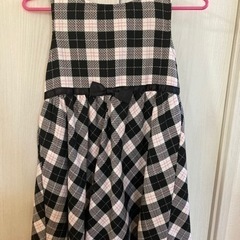 お値下げしました！　美品　女の子　フォーマル 5点セット ワンピース ＆ ジャケット ＆コサージュ & 靴 ＆ 靴下のセットです。入学式　卒園式　記念日　の画像