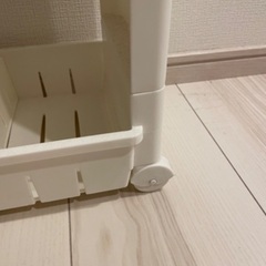 IKEA _LARSOLE ラルソレ 収納ユニット キャスター付_ 棚・シェルフ・食品棚・小物棚の画像