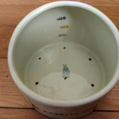 ペットフード入れの画像