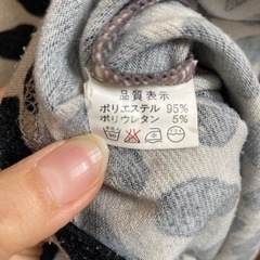 ダルメシアン柄 薄手ニット トップスの画像