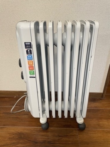 Delonghi デロンギ　オイルヒーター　RHJ35M0812-DG