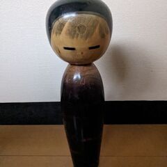 渡辺正雄こけし大+人形ガラスケース
