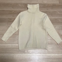 BEAMSタートルネックセーター