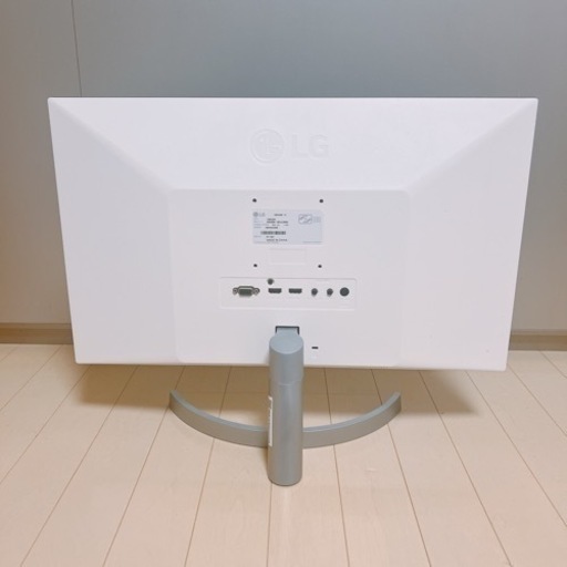 ［美品／ほぼ未使用］24インチ液晶モニター（LG）