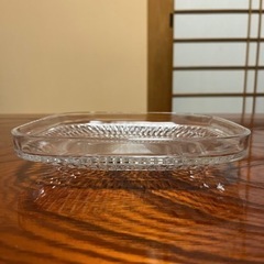 ガラス皿大　《未使用》サラダ、デザートに！小皿5枚セットも出品してますの画像
