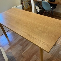 無印良品】大きめダイニングテーブル