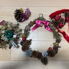 クリスマス  お正月 飾り ハンドメイド 材料 リース  キャンドル 飾り  リボン 松ぼっくり  ハンドメイド 手作り 素材として。 そのままでも、アレンジしても。の画像