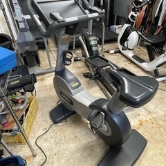 テクノジムフィットネスバイク（テレビ視聴可）