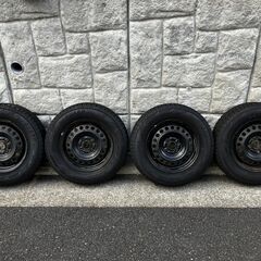 中古スタッドレスタイヤ４本（ホイール付き）185/70R14 i...