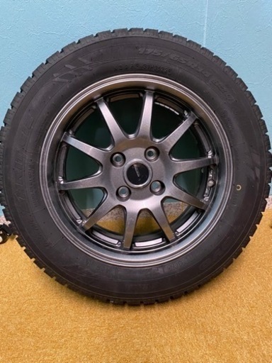 中古ホイール付タイヤ Toyoタイヤ製 OBSERVE GARIT GIZ スタッドレスタイヤ 14インチ