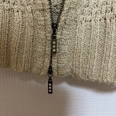 ショート丈 パーカー セーター の画像