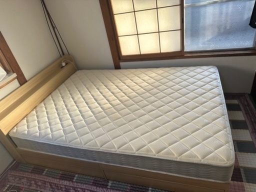 ダブルベッド　マットレスセット