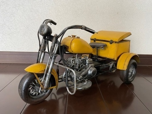 アンティーク　ブリキのおもちゃ