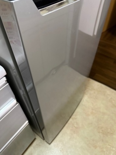 （お取引中）冷蔵庫 2018年製