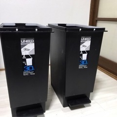 ゴミ箱の画像