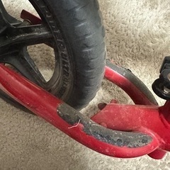 ストライダー(赤)の画像