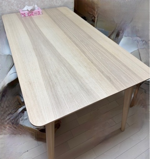 IKEAダイニングテーブル（リーサボー）
