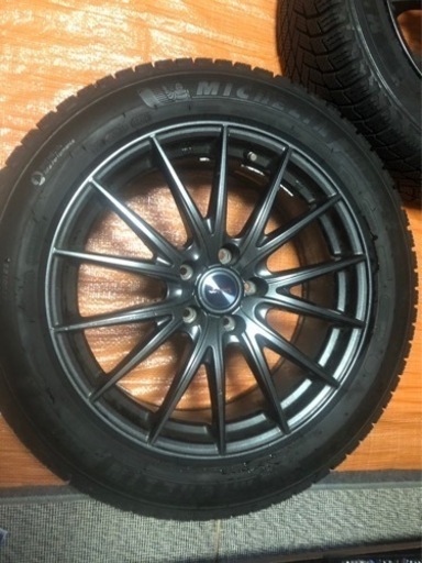 バリ溝235/50R18＋VELVA美品スタッドレスセット