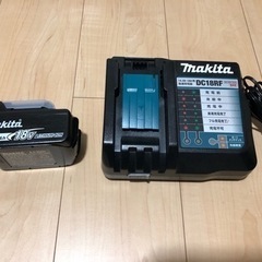 マキタ充電式クリーナー(サイクロンアタッチメント付)の画像