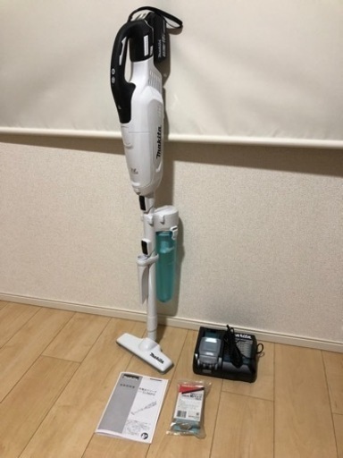 マキタ充電式クリーナー(サイクロンアタッチメント付)