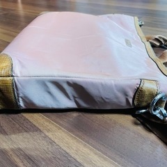 さらに値下げ‼️☆TUMI ショルダー 薄型PC バッグ〈pink+茶型押しレザー〉☆¥7000→¥5000→¥4000 　の画像