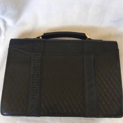 ヴェルサーチ　ハンドバック　カバン　黒　革の画像