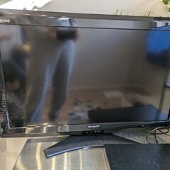 シャープ AQUOS　2011年lc-32E9 パナソニックの ...