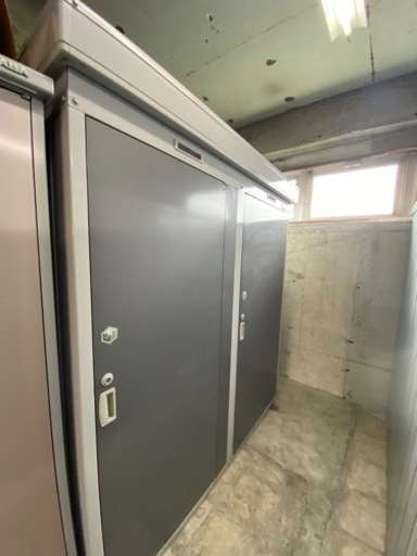 イナバ物置　2ドア連結タイプ　②