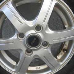 軽 タント 145/80R13 スタッドレスタイヤの画像