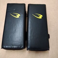 ボディーメーカー　キックミット 空手　キックボクシング