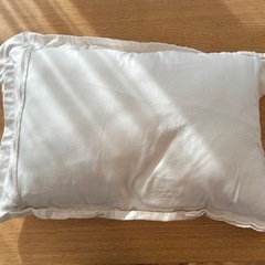 ホテル仕様の枕の画像